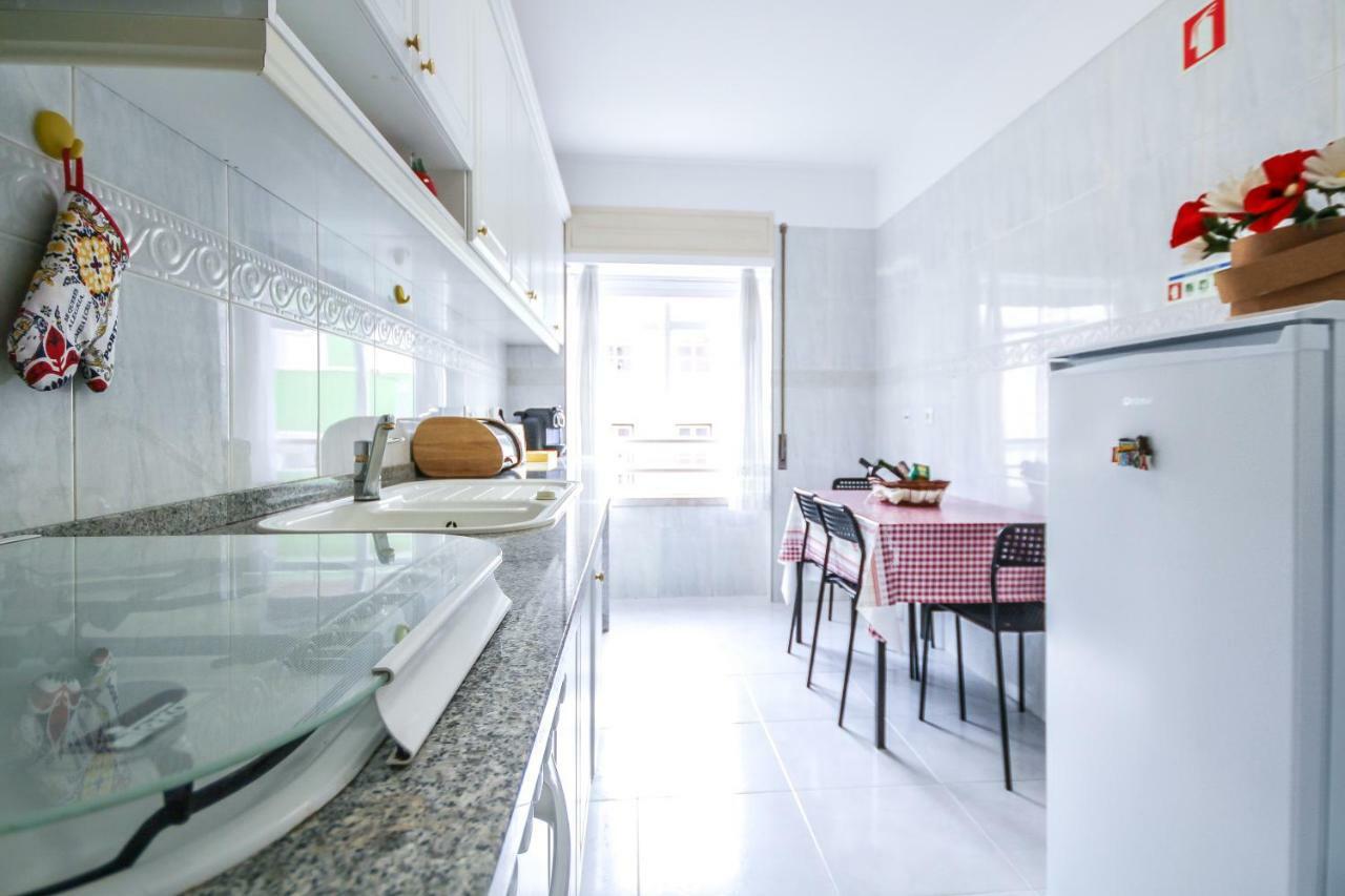 Apartamento Tejo Cacilhas Экстерьер фото